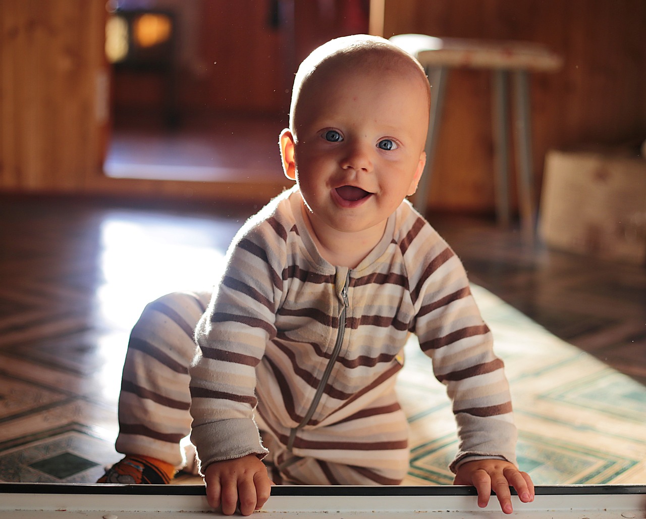 Tajemnice uśmiechu: Kiedy dziecko ząbkuje?